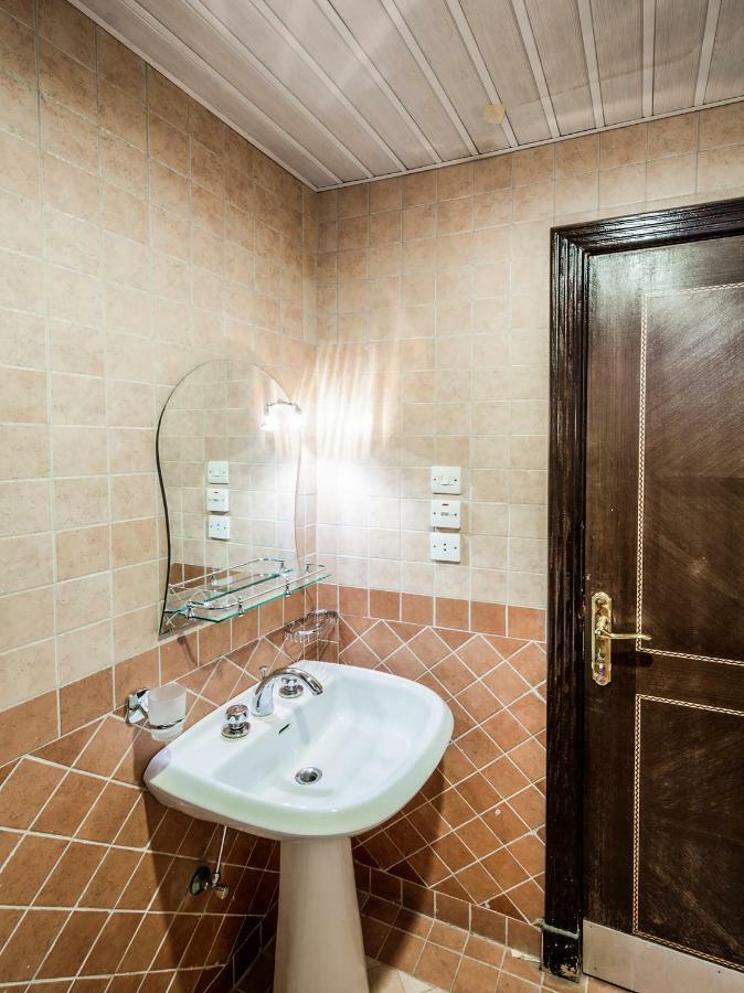 Capital O 162 Brzeen Hotel Riyad Extérieur photo